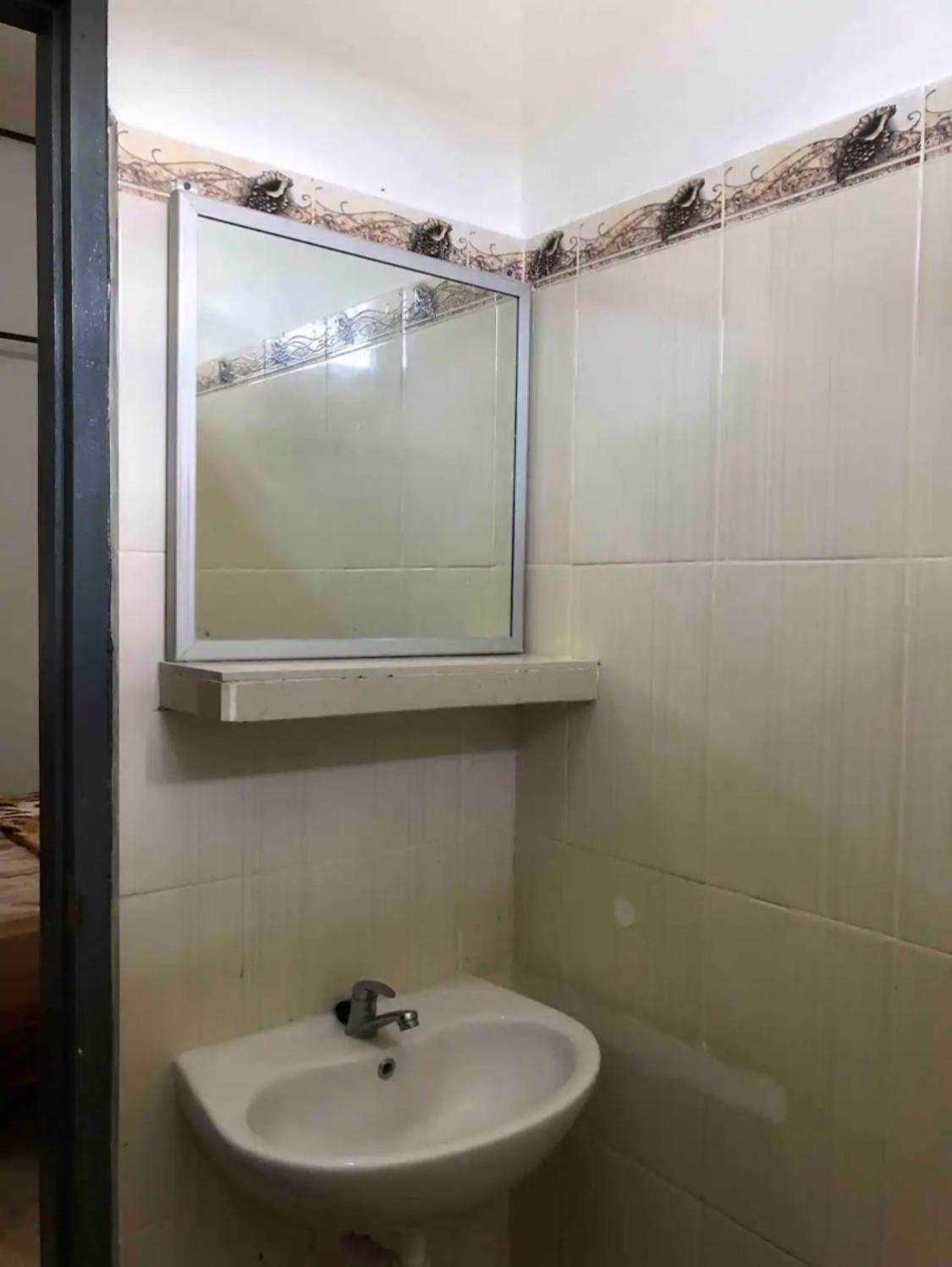 Pili Pili Homestay 6 Legian  Ngoại thất bức ảnh