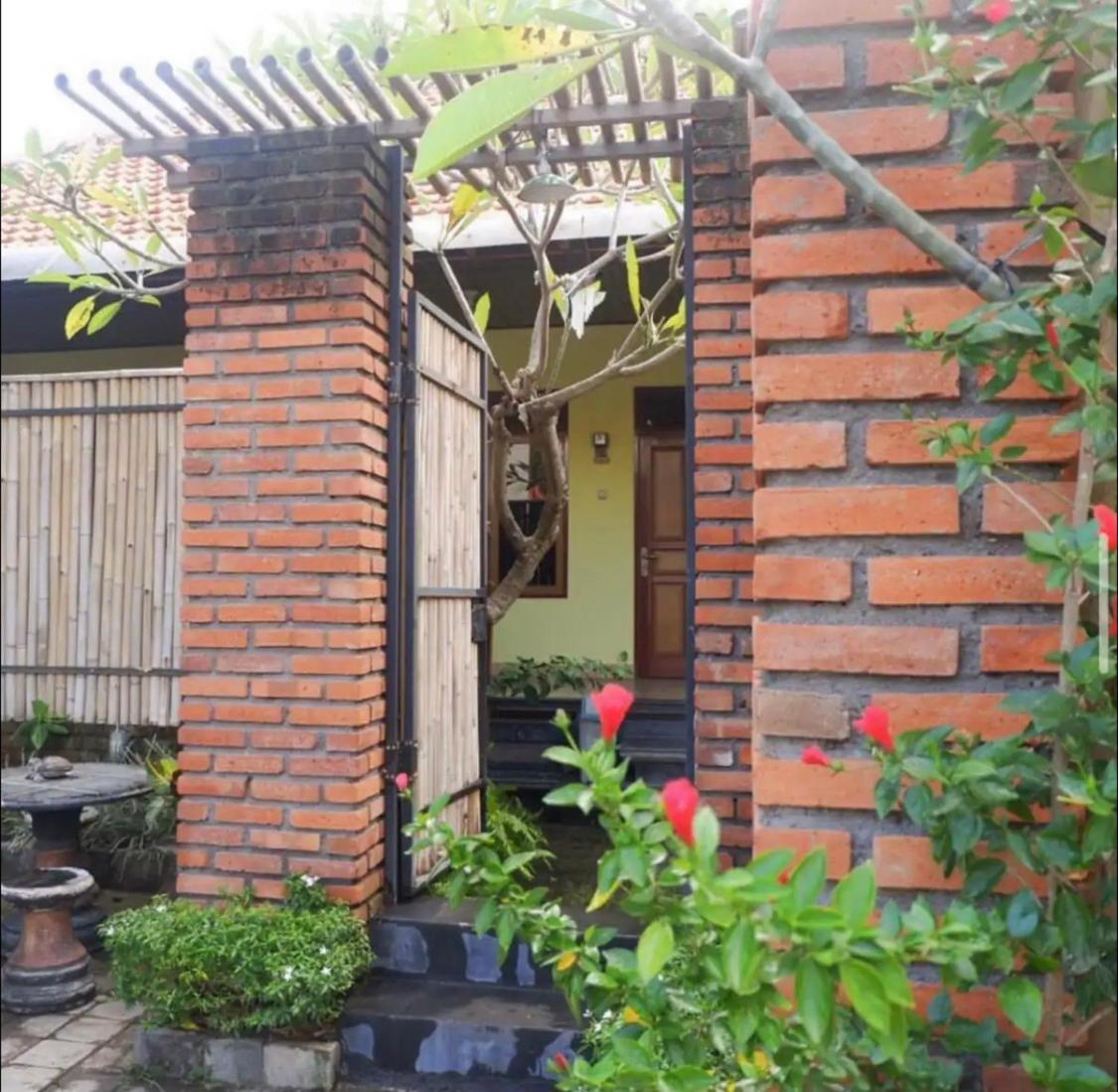Pili Pili Homestay 6 Legian  Ngoại thất bức ảnh