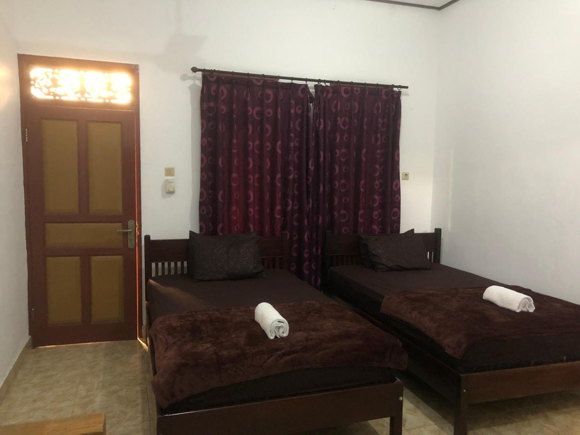 Pili Pili Homestay 6 Legian  Ngoại thất bức ảnh
